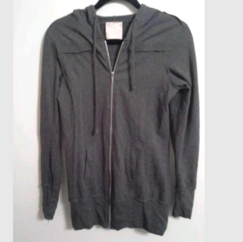 Romeo & Juliet Couture  Hoodie…M